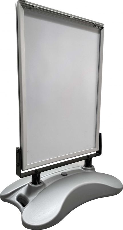 Vorführartikel Plakatständer DIN A1 auf Rollen (1 Stück) Vorführartikel Plakatständer DIN A1 auf Rollen (1 Stück)